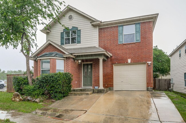 Building Photo - BEAUTIFUL 4-BEDROOM HOME NEAR UTSA