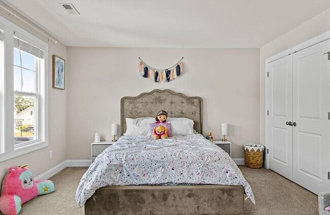 Building Photo - Currin Hill - "Coming Soon"