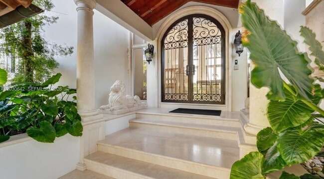 Building Photo - 260 Cape Florida Dr