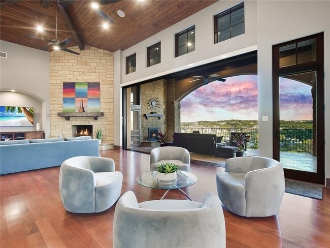 Building Photo - 4212 Serene Hills Dr