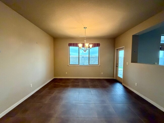Building Photo - 3909 W 48th Ave