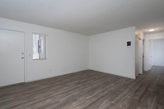 Interior Photo - Calla Ave Apartments