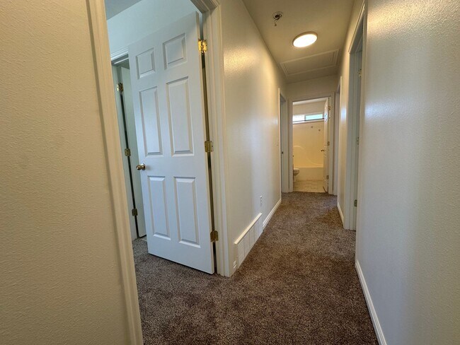 Building Photo - Freshly Painted, New Carpet Throughout - Home For Rent In Springville!!!