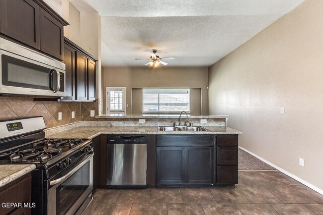 Building Photo - 11328 Bullseye St