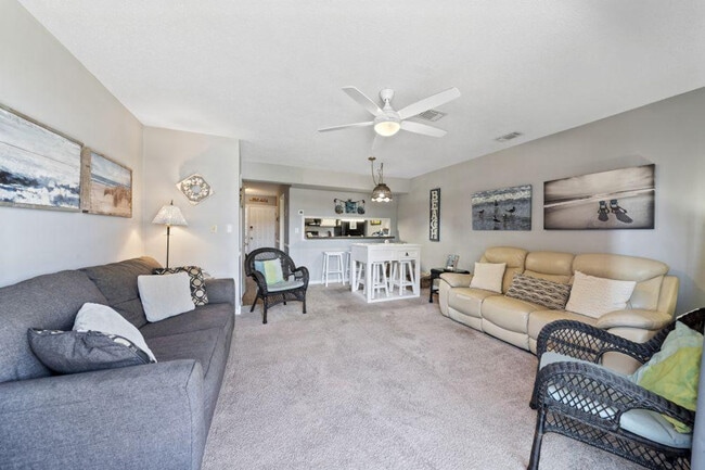 Building Photo - 344 E Beach Blvd