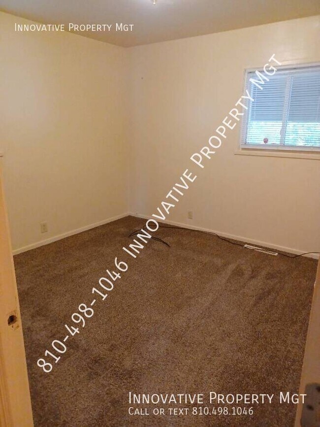 Building Photo - 2829 Plainfield Ave