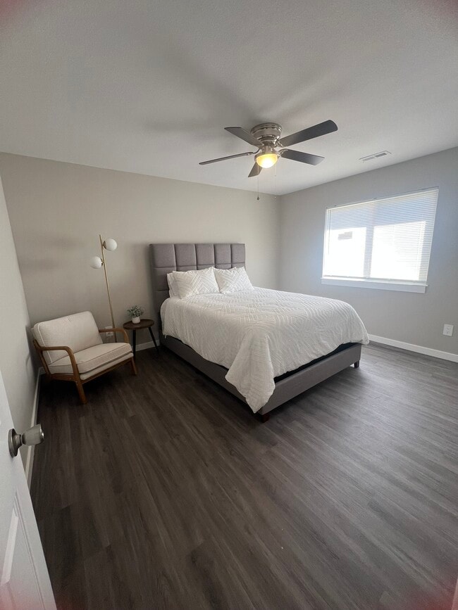 Building Photo - 426 Wood Ave