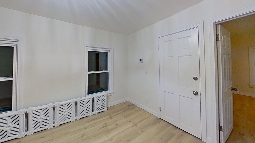 Building Photo - 73 Mill St