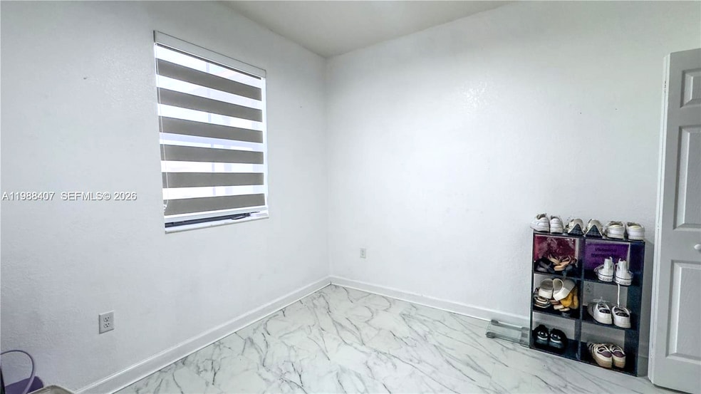 Building Photo - 3318 W 106th Ter