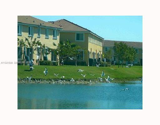 Building Photo - 1536 SE 26th St