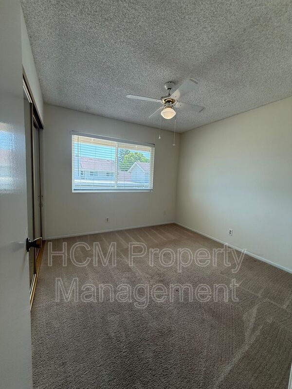 Building Photo - 9 Goldenbush