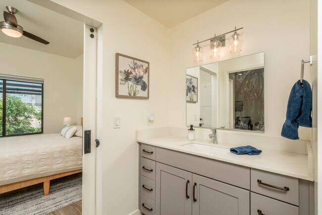 Building Photo - 475 N 9th St