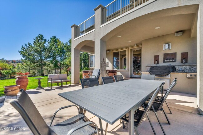 Building Photo - 1520 Taos Ln