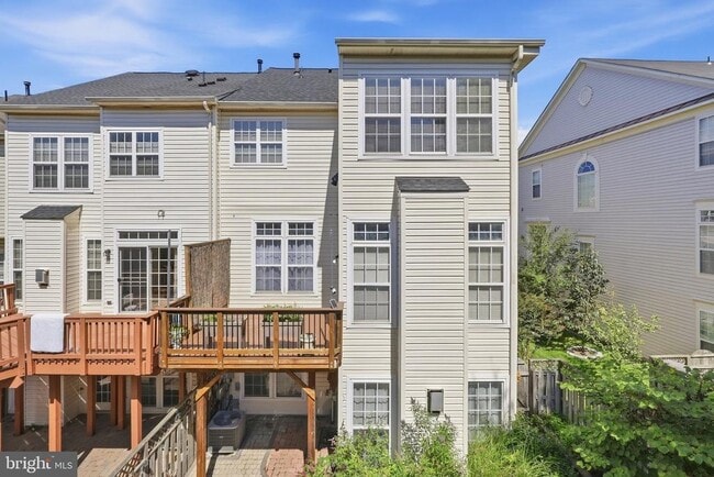 Building Photo - 24699 Siltstone Square