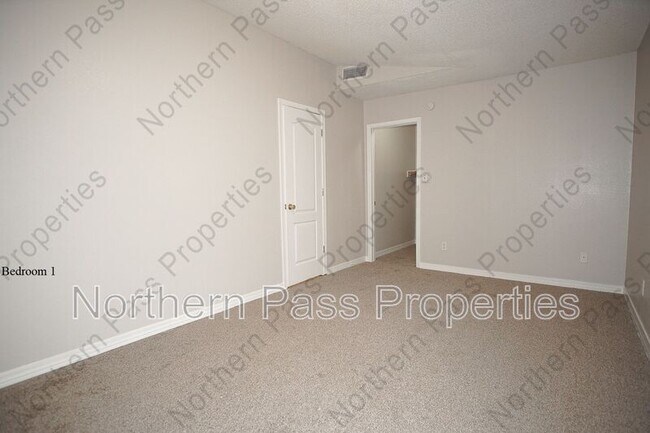 Building Photo - 1532 Century Plant Dr