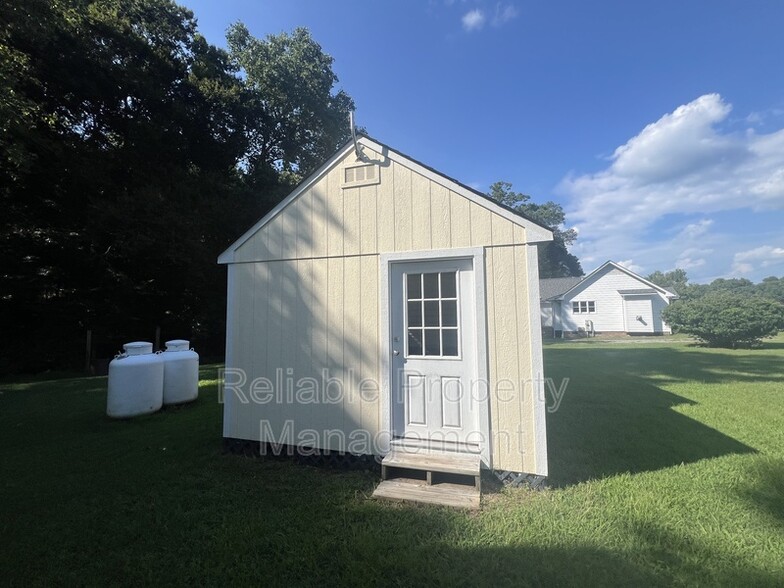 Building Photo - 5110 Raleigh Rd