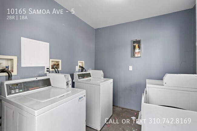 Building Photo - 10165 Samoa Ave