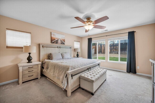 Building Photo - Currently being enjoyed by another resident - Available for move-in April 5th. Accepting tours fo...