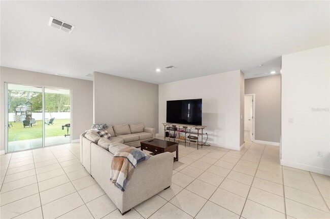 Building Photo - 11102 SW 58th Avenue Rd