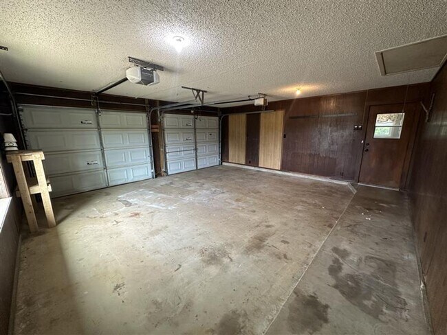 Building Photo - 14508 Hwy 31 W