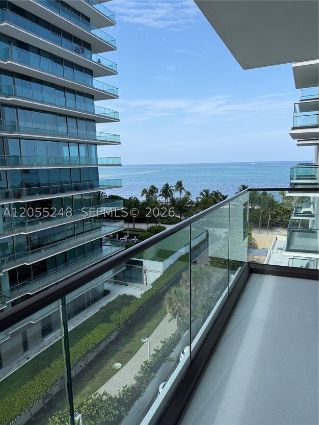 Building Photo - 10185 Collins 822