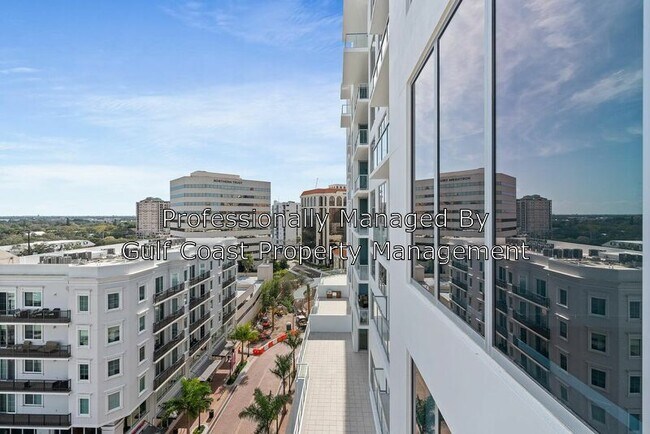 Building Photo - 111 S Pineapple Ave