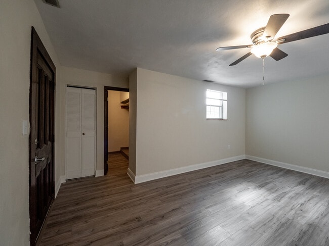 Building Photo - Ridgeview Apartments