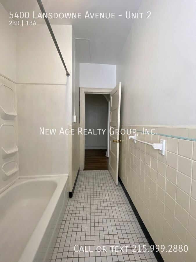 Building Photo - 5400 Lansdowne Ave
