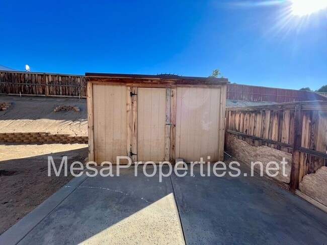 Building Photo - 12261 Luna Rd