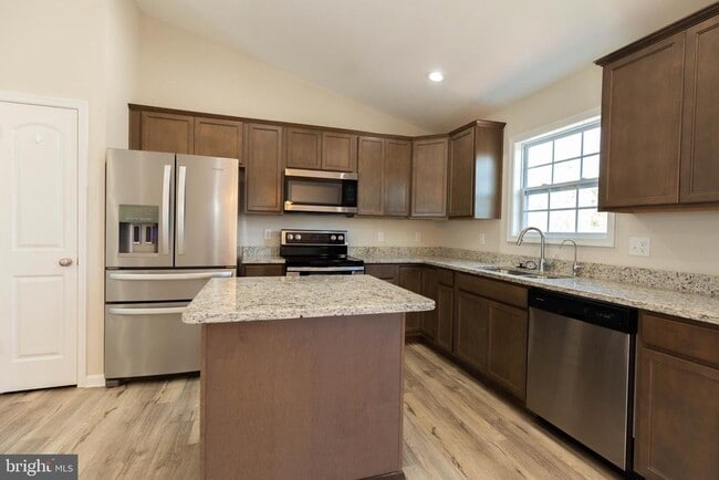 Building Photo - 197 Catch Release Ct