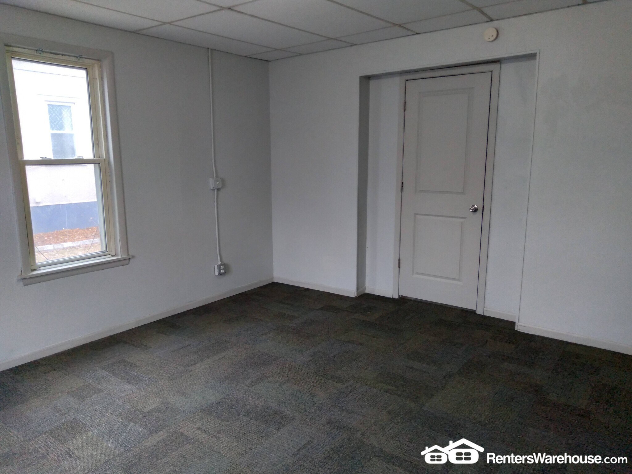 Building Photo - 225 3rd Ave S