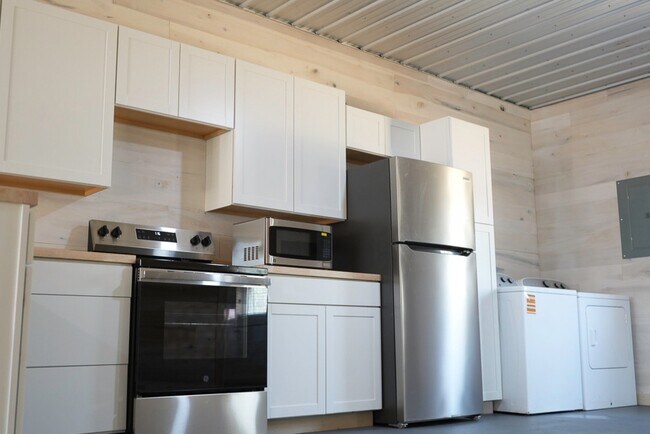 Building Photo - 64 Ted Gran Ln