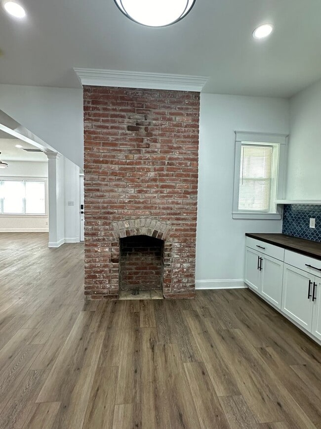 Building Photo - Stunning Newly-Renovated Historic Downtown...