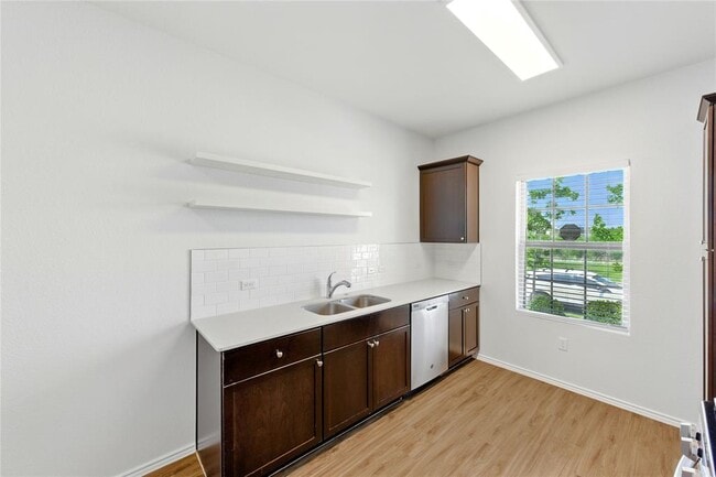 Building Photo - 7013 Tonka Ln