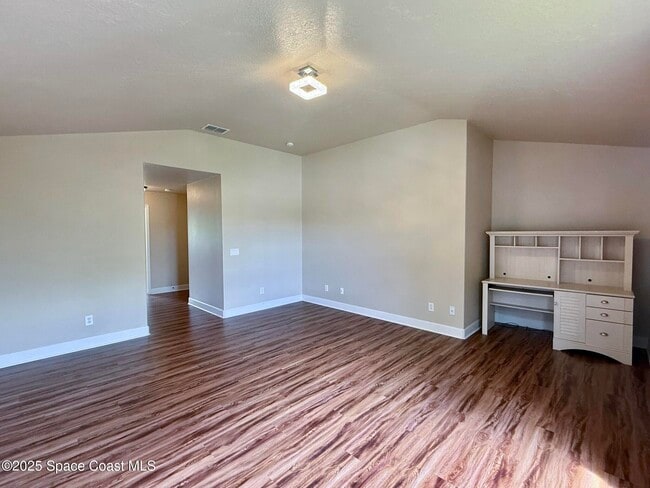Building Photo - 4020 Millicent Cir
