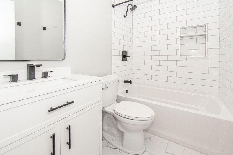 Building Photo - 118 Camelot Ct