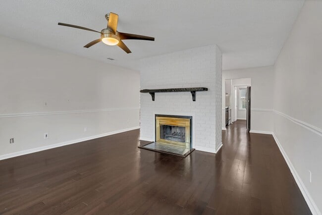 Building Photo - 2077 Nashboro Blvd