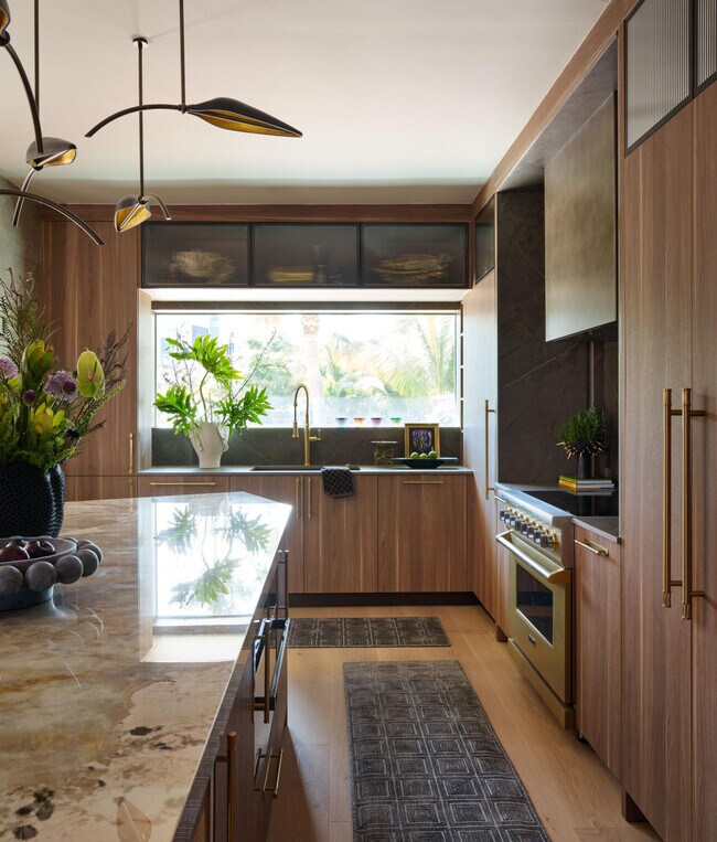 Building Photo - 3410 N Flagler Dr