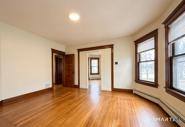 Building Photo - 341 Stanley St