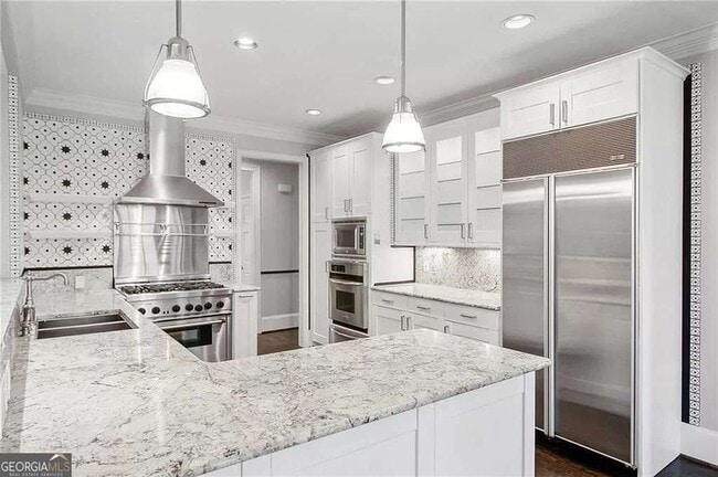 Building Photo - 460 Ivy Park Ln NE