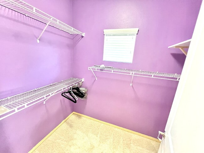 Building Photo - Move-In Ready Puyallup Townhome – Central Location, Easy Commute