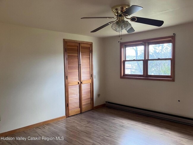 Building Photo - 274 N Rd