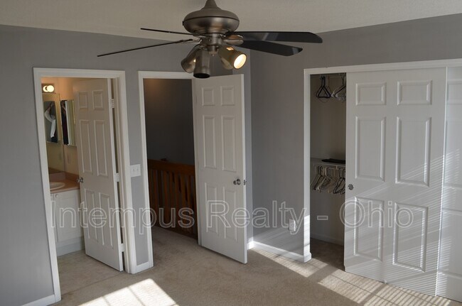 Building Photo - 6500 Crab Apple Dr