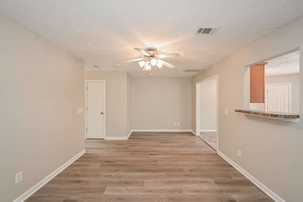 Building Photo - 104 David Bolin Dr