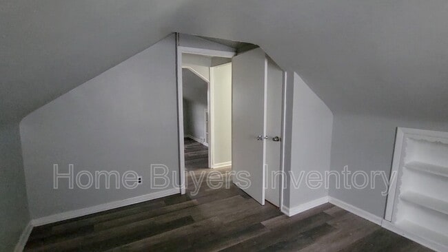 Building Photo - 236 Hilton Ave