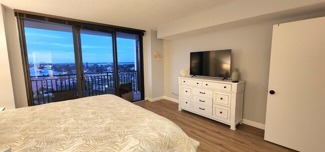 Building Photo - 3820 Gulf Blvd