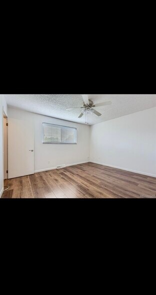 Main bedroom - 7137 S Webster St