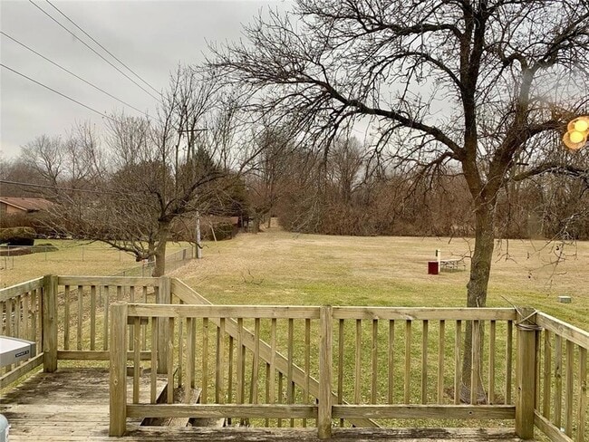 Building Photo - 3121 Diamond St