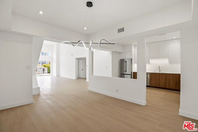 Building Photo - 10630 Wilkins Ave