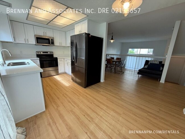 Building Photo - 7756 Nightingale Way